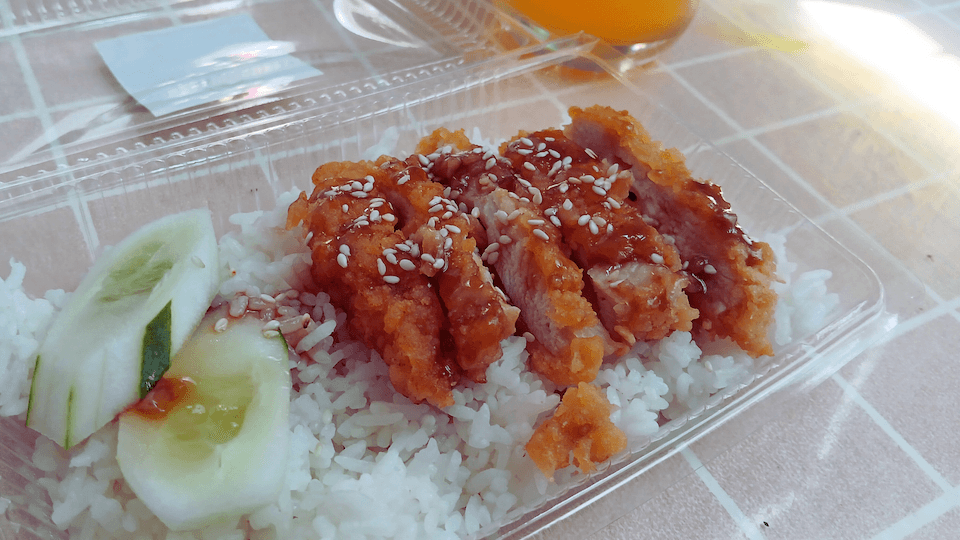 Cơm gà sốt Teriyaki của Mi Nhon